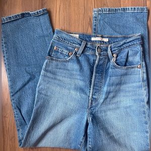 Levi’s Ribcage straight